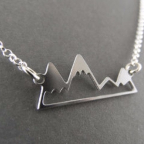 🌲WILDMOOSE🌲 Rocky Mountains Necklace - Picture 3 of 3